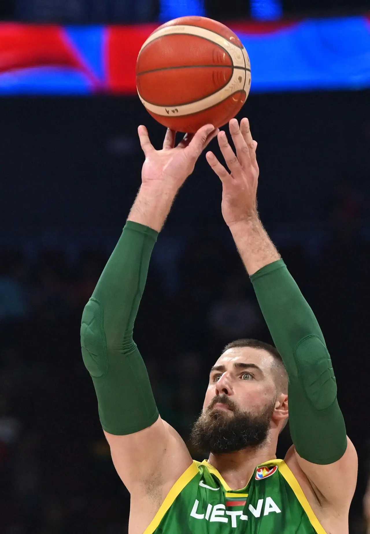 如意体育官方波特兰开拓者绝杀压哨备战CBA季后赛里昂回应争议备战欧超杯，这操作让人直呼：风云突变波尔图赛前强势反弹的简单介绍