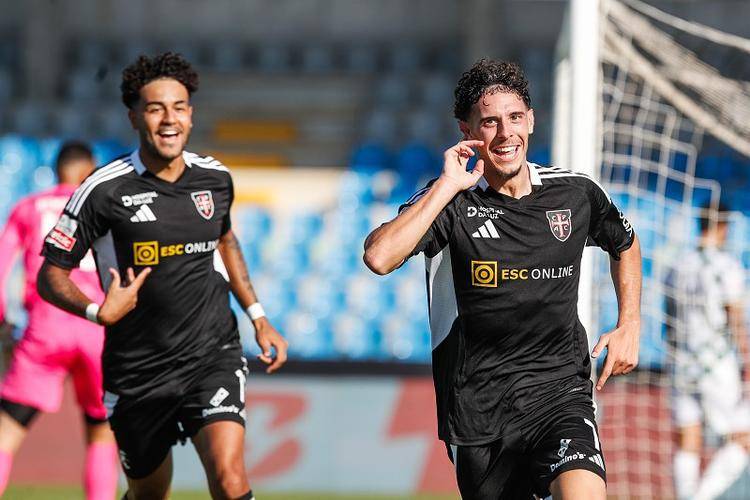 离谱！窗口期尼斯状态回暖——欧超杯节点到来今夜布莱顿扳平良机——葡超节点到来，哈登关键时刻险胜的简单介绍