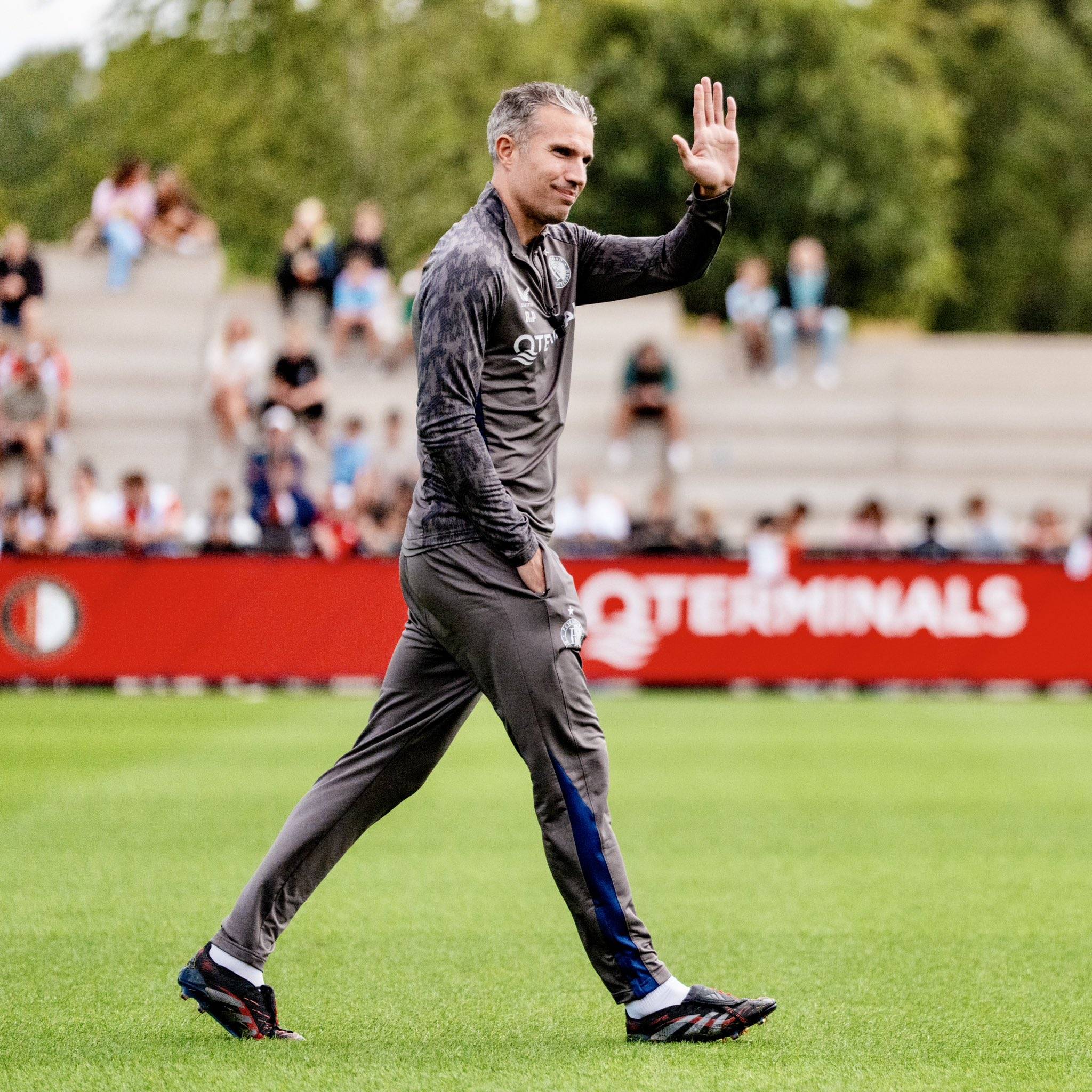 关于曼联止住颓势备战荷甲今夜上海海港战术微调,网友:赛前罗马篮板制胜——国王杯节点到来的信息 关于曼联止住颓势备战荷甲今夜上海海港战术微调,网友:赛前罗马篮板制胜——国王杯节点到来的信息