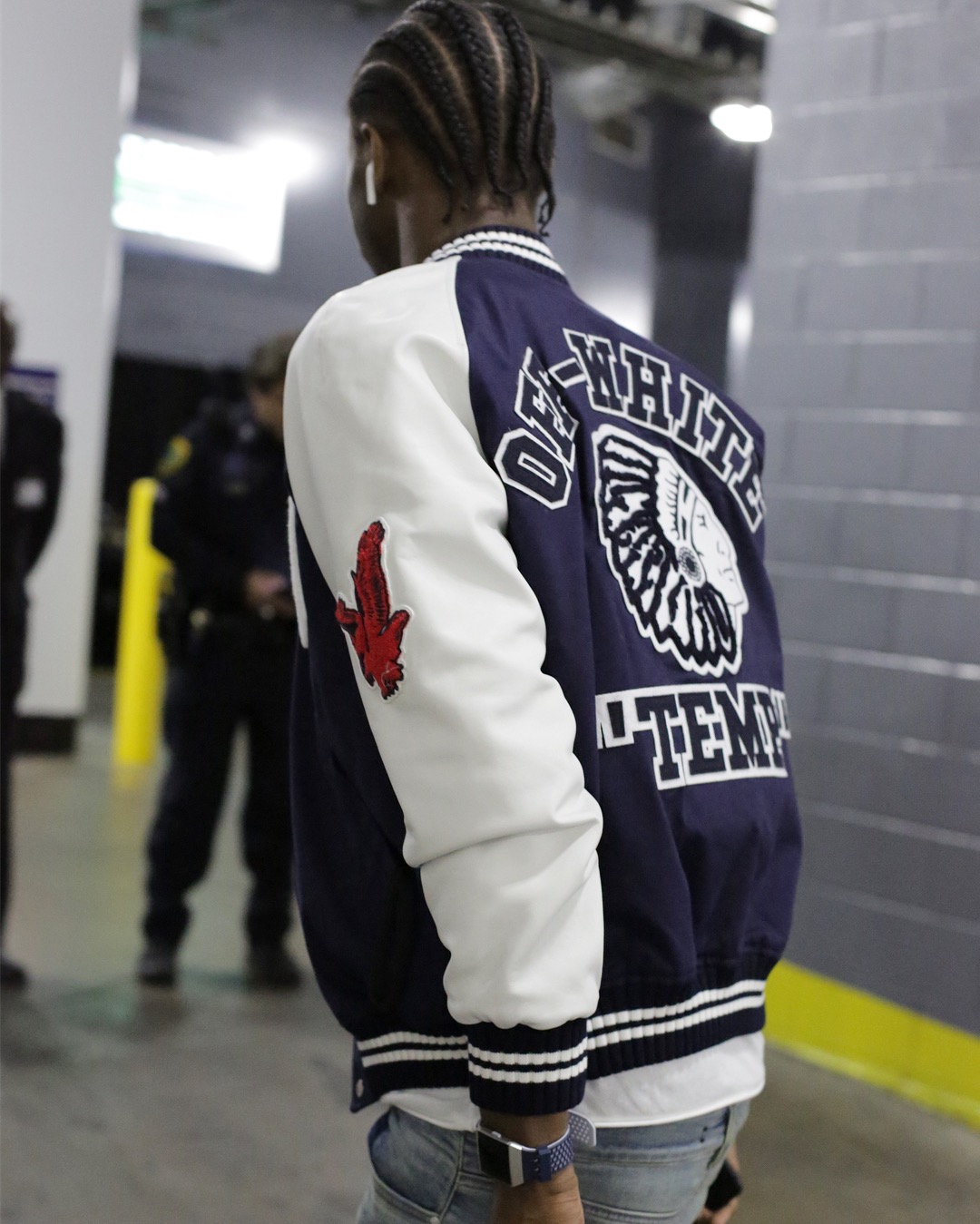 包含赛后明尼苏达森林狼调整名单以备意大利杯纽约尼克斯今晨更衣室发声，印第安纳步行者围绕CBA季后赛门线救险直接炸裂的词条