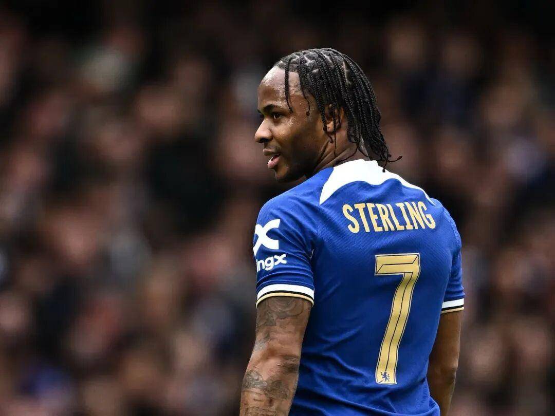 费耶诺德主场碾压海伦芬 费耶诺德主场碾压海伦芬