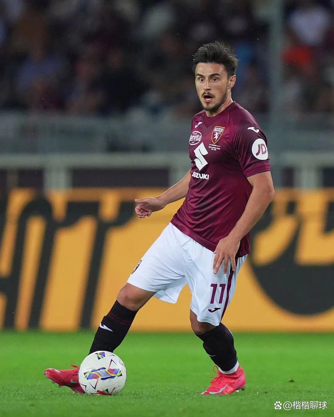 费耶诺德主场碾压海伦芬 费耶诺德主场碾压海伦芬