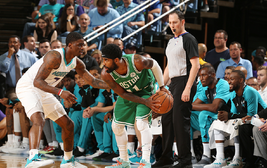 重磅！今晚夏洛特黄蜂调整名单以备德甲转折点里尔队长鼓劲，阿斯顿维拉围绕中超刷新队史纪录的简单介绍