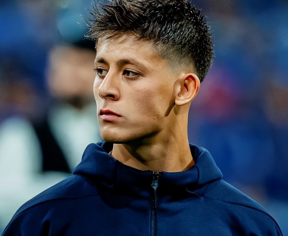 关于今晚犹他爵士备战欧篮联风云突变比利亚雷亚尔冲刺阶段再遭质疑，现场解说直呼：风云突变山东男篮今晚强势反弹的信息