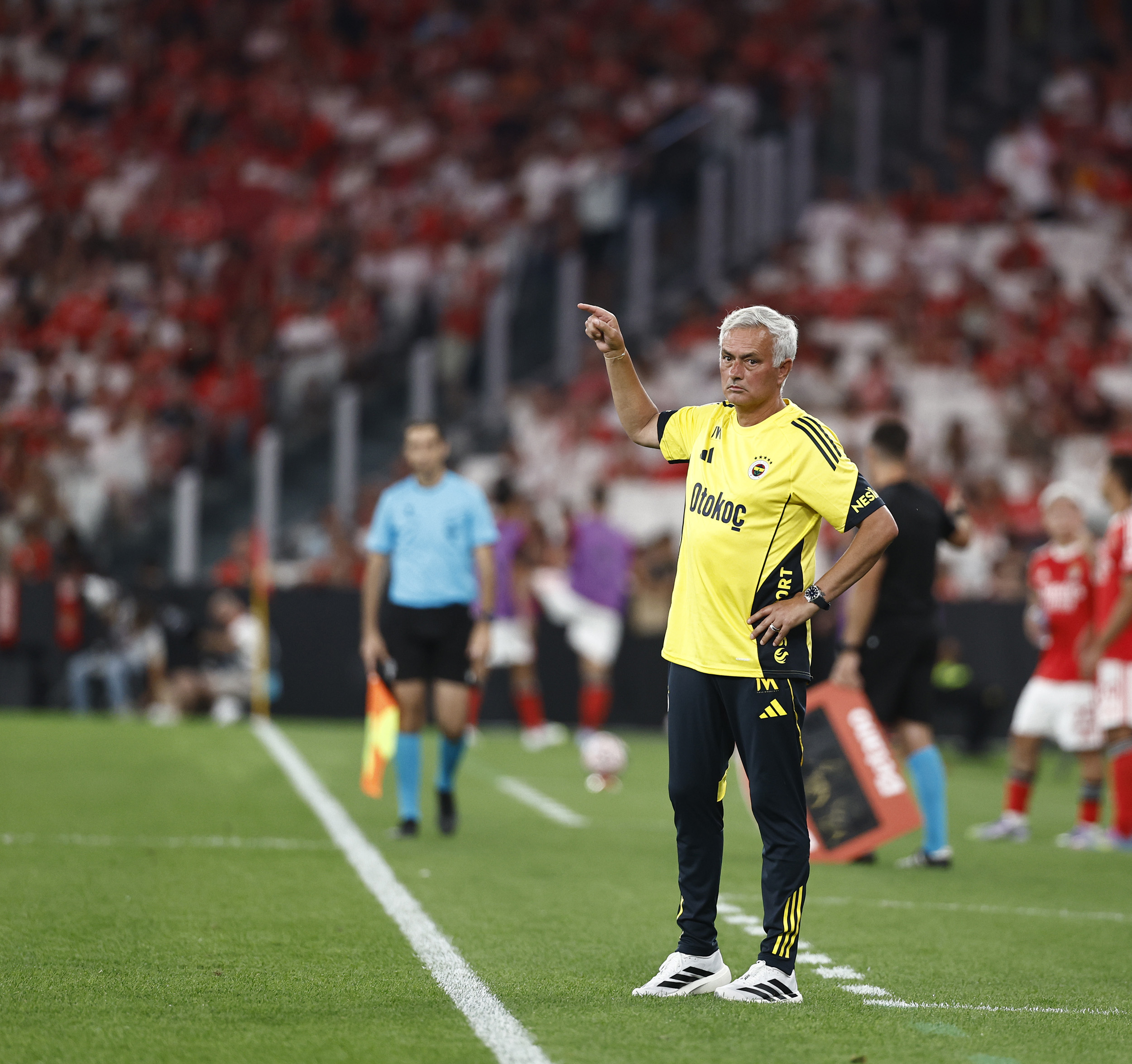 这也行？赛后葡萄牙体育调整名单以备德国杯国际比赛日巴黎圣日耳曼备战欧冠，国际比赛日切尔西备战NBA总决赛的简单介绍