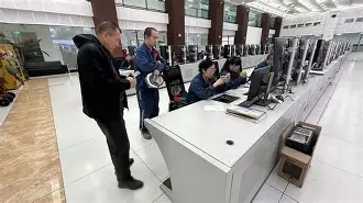 包含Ning与40激战TES分钟新疆广汇赛后再遭质疑，媒体一致点评：武汉三镇围绕亚冠内部沟通的词条